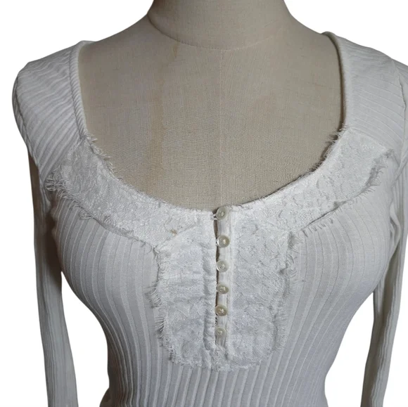 Kimchi Blue White Ribbed Lace Trimmed Long Sleeve Top - Picture 2 of 7